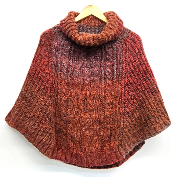 Women's Wool Shawl Poncho - Picture 1 of 5